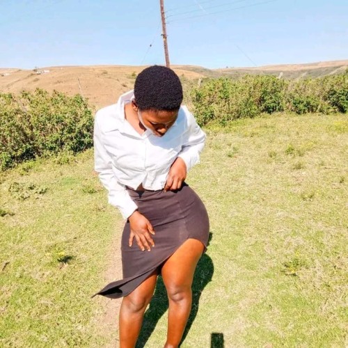 Unaeza Pata sai Kuna mtu Hana Bibi Na Mimi Niko hapa 😊♥️